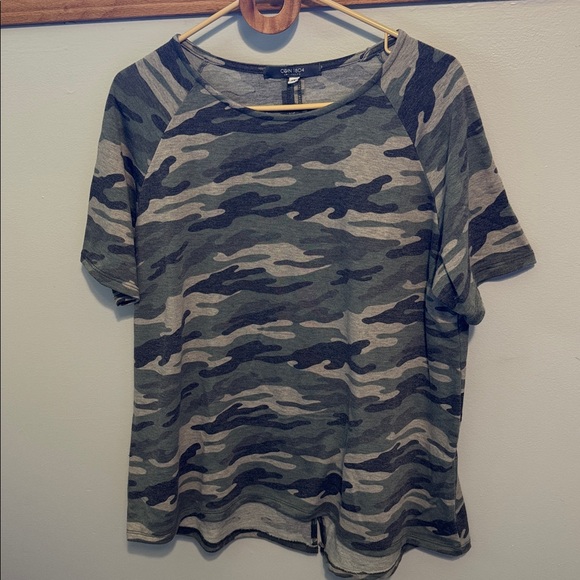 coin 1804 Tops - Coin 1804 Camouflage Short Sleeve T-Shirt